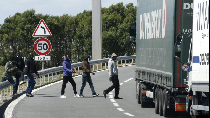 Zaostrzono środki bezpieczeństwa na obwodnicy Calais