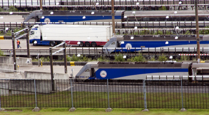Eurotunnel: Nieopanowany chaos po weekendowych awariach - AKTUALIZACJA