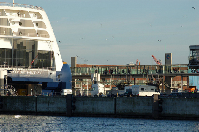 Niemiecki port Kiel podsumowuje przeładunki w 2015 roku 