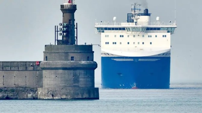 Finnlines rozwija swoje usługi przez dodanie drugiego promu na trasie Irlandia-Belgia