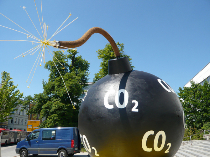 Ekologia: Apel do sektora morskiego o redukcję emisji CO2