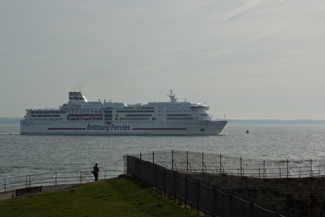 Awaryjne cumowanie promu Brittany Ferries