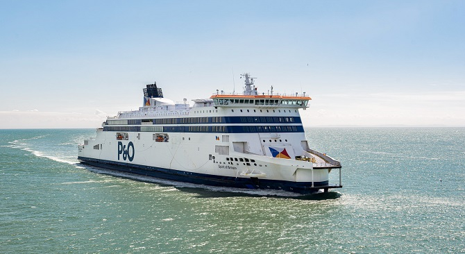 P&O i DFDS zawarły umowę czarteru powierzchni ładunkowej na Dover-Calais