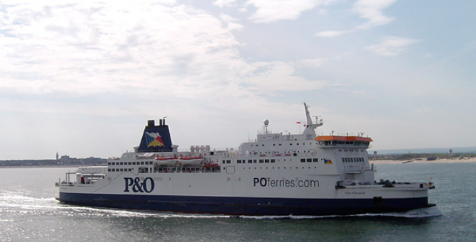 Kolejny, piąty prom P&O Ferries na trasie Calais-Dover