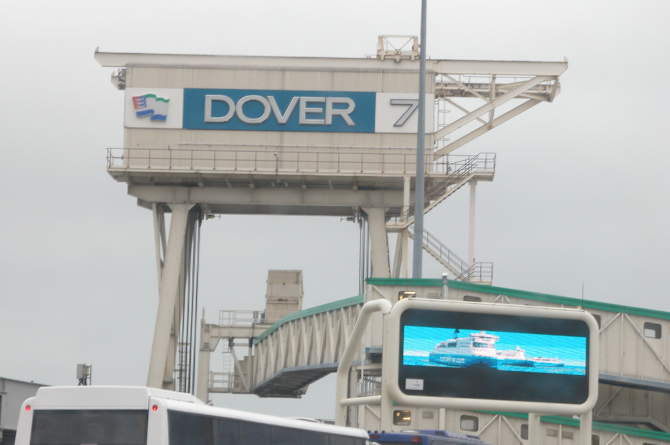 Port w Dover ustanowił nowy rekord eksportu pojazdów towarowych