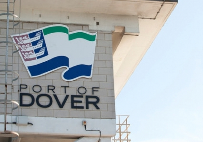 Ogłoszenie dla kierowców zmierzających do portu Dover