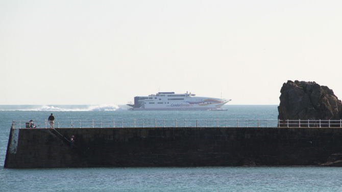 Condor Ferries wyczarterował drugi statek